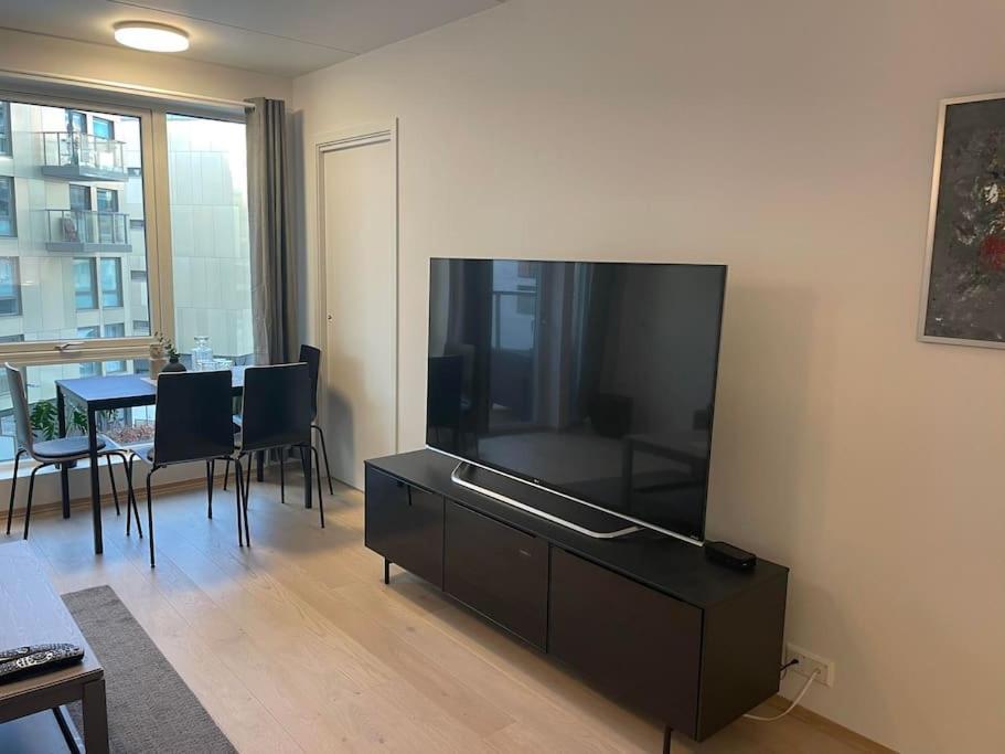 Nydalen/Storo- Ved T-Banestasjon Apartman Oslo Kültér fotó